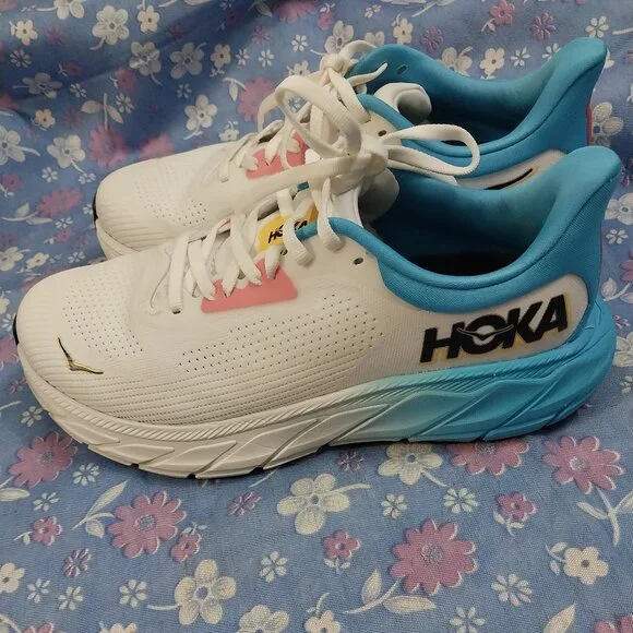 3280 HOKA One One Size 8 D Wide Anari 7. In Blue and White. Excellent Condition. - Picture 13 of 14